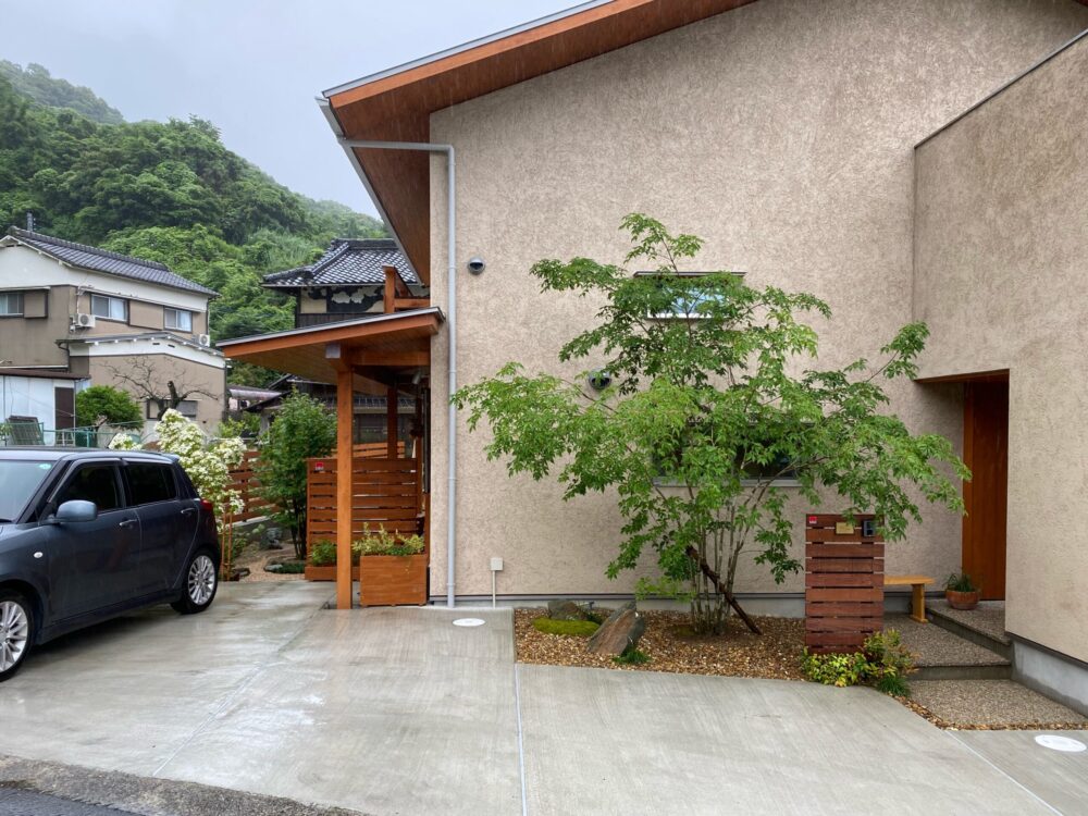外観にとっても重要度の高い緑となっている