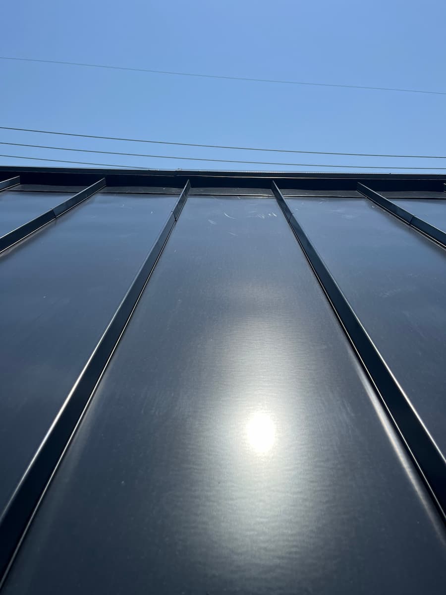 発電機能のない金属屋根