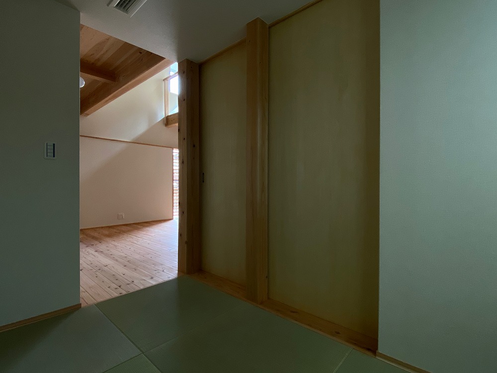 来客の際などちょっとした目隠しで配慮ができる