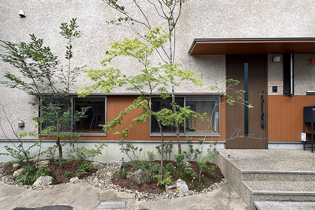 modelhouse_entrance1