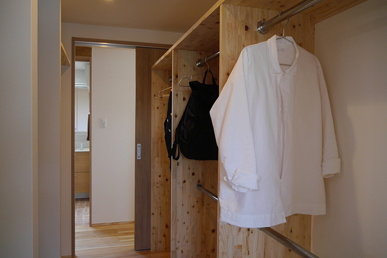 modelhouse_closet