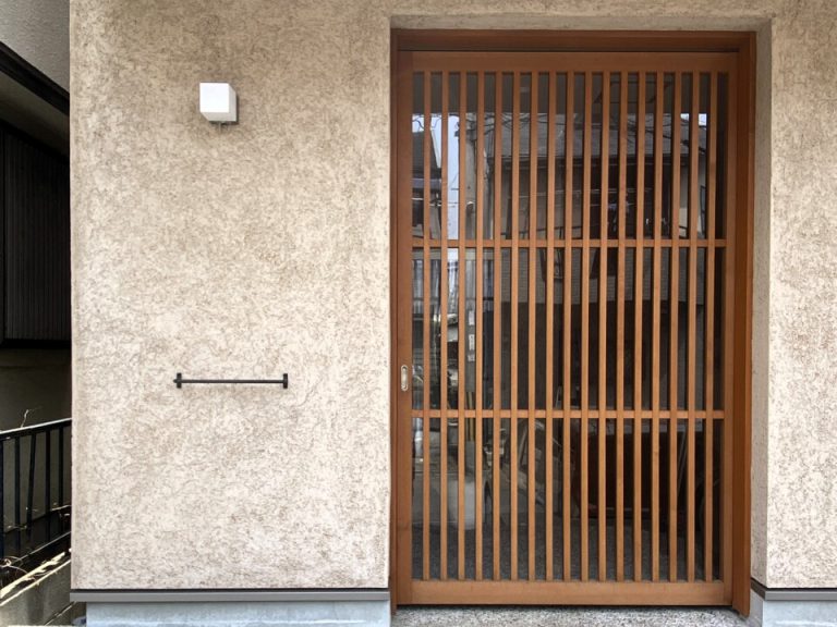 池田市 便利な玄関土間とかわいい小屋裏の今